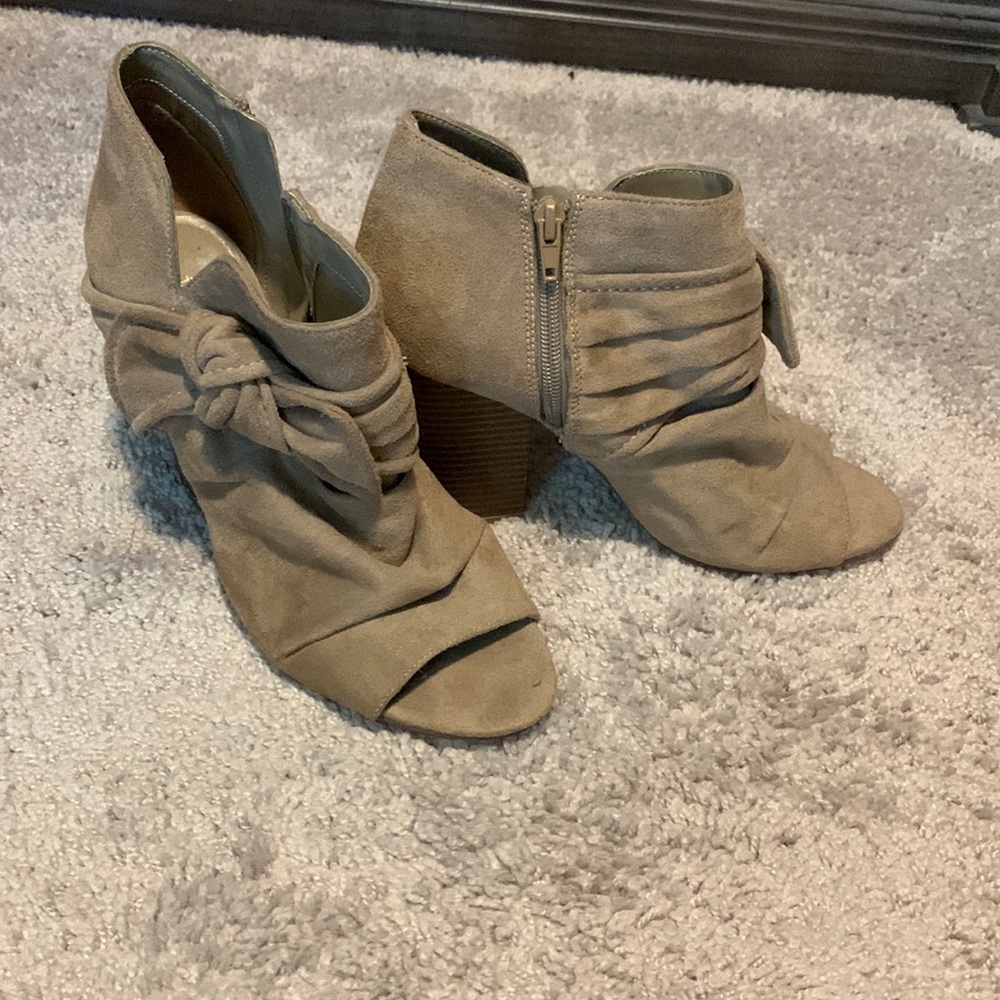 Open toe bootie with 3-4 inch heel